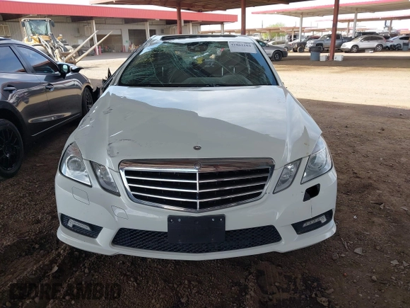 2011 Mercedes-Benz E-Class E 350 Luxury with VIN WDDHF5GB9BA380691, listed as a IAAI auction lot 41862104 with 99,526 mi miles. Bid and sale history available at carsss.com. Image 12.
