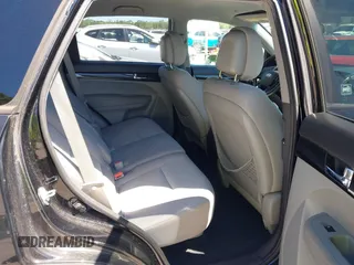2011 Kia Sorento LX with VIN 5XYKT3A12BG033992, listed as a IAAI auction lot 41832461 with 175,808 mi miles. Bid and sale history available at carsss.com. Image 8.
