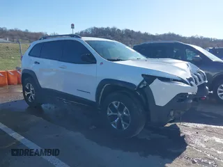 2018 Jeep Cherokee Trailhawk with VIN 1C4PJMBX7JD550173, listed as a IAAI auction lot 41094306 with 74,128 mi miles. Bid and sale history available at carsss.com. Image 1.