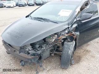 2012 Hyundai Elantra GLS with VIN KMHDH4AE6CU334263, listed as a IAAI auction lot 40390061 with 1 mi miles. Bid and sale history available at carsss.com. Image 6.