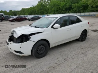 2010 Kia Forte EX z VIN KNAFU4A29A5223709, wystawiony jako Copart lot #57792645 z przebiegiem 117 803 mil mil oraz Szkoda całkowita • Salvage title. Historia ofert i sprzedaży dostępna na DreamBid. Obrazek 1.