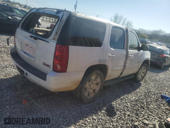 2007 GMC Yukon SLE with VIN 1GKFC13077R347998, listed as a Copart auction lot 48422815 with Not Provided miles and Salvage Title. Bid and sale history available at DreamBid. Image 3.