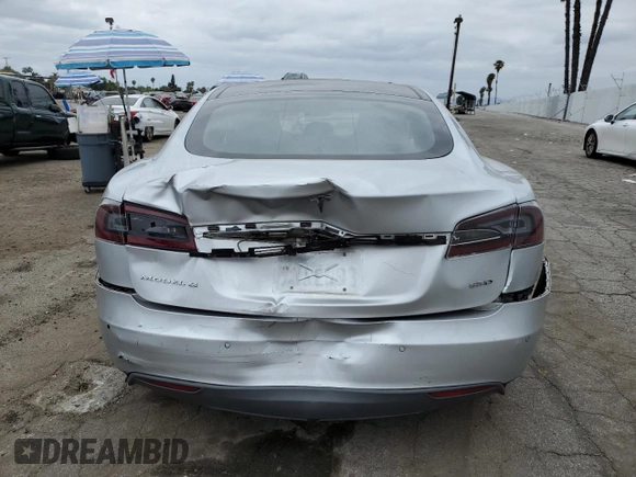 2015 Tesla Model S 85D with VIN 5YJSA1H28FFP78686, listed as a Copart auction lot 53310595 with 69,682 mi miles and Salvage Title. Bid and sale history available at carsss.com. Image 6.