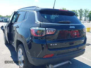 2022 Jeep Compass Latitude с VIN 3C4NJDBB4NT151989, выставлен на аукционе IAAI как лот 42297583 с пробегом 20 352 миль миль и . История ставок и продаж доступна на DreamBid. Изображение 3.
