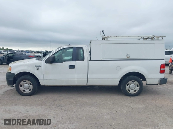 2008 Ford F-150 XL с VIN 1FTRF12288KD93577, выставлен на аукционе IAAI как лот 42601801 с пробегом 188 212 миль миль и . История ставок и продаж доступна на DreamBid. Изображение 14.
