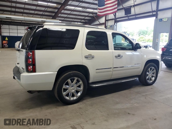 2012 GMC Yukon Denali with VIN 1GKS2EEF4CR147472, listed as a Copart auction lot 73318464 with 133,953 mi miles and Clean Title. Bid and sale history available at carsss.com. Image 3.