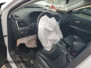 2020 Jeep Cherokee Latitude Plus z VIN 1C4PJLLBXLD552595, wystawiony jako Copart lot #48961565 z przebiegiem 56 801 mil mil oraz Szkoda całkowita • Salvage title. Historia ofert i sprzedaży dostępna na DreamBid. Obrazek 8.