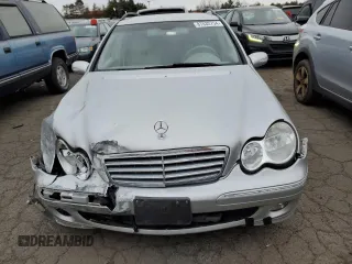 2005 Mercedes-Benz C 240 with VIN WDBRH81J55F654419, listed as a Copart auction lot 87032754 with Not provided miles and Salvage title. Bid and sale history available at DreamBid. Image 5.