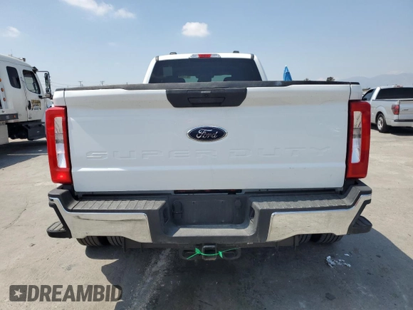 2024 Ford F-350 XL with VIN 1FT8W3DT1RED53094, listed as a Copart auction lot 55148685 with 20,582 mi miles and Clean Title. Bid and sale history available at DreamBid. Image 6.