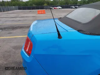 2010 Ford Mustang V6 с VIN 1ZVBP8EN8A5179686, выставлен на аукционе IAAI как лот 42369977 с пробегом 112 065 миль миль и . История ставок и продаж доступна на DreamBid. Изображение 13.