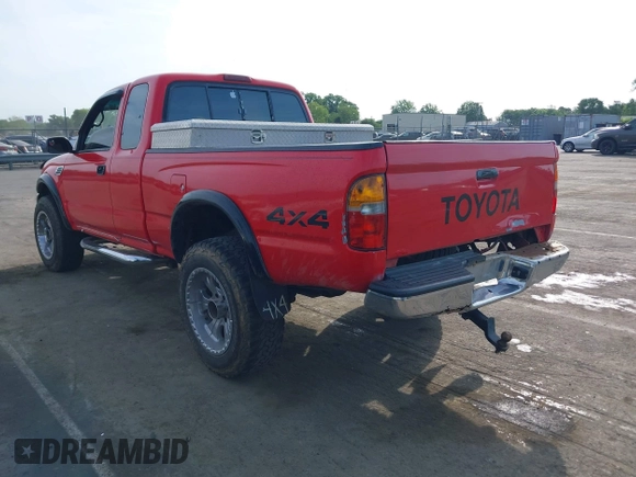 1996 Toyota Tacoma z VIN 4TAWM72N8TZ158887, wystawiony jako IAAI lot #42171836 z przebiegiem 248 871 mil mil oraz . Historia ofert i sprzedaży dostępna na DreamBid. Obrazek 3.