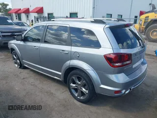 2017 Dodge Journey Crossroad Plus z VIN 3C4PDCGB7HT617499, wystawiony jako IAAI lot #42531173 z przebiegiem 176 182 mil mil oraz . Historia ofert i sprzedaży dostępna na DreamBid. Obrazek 3.