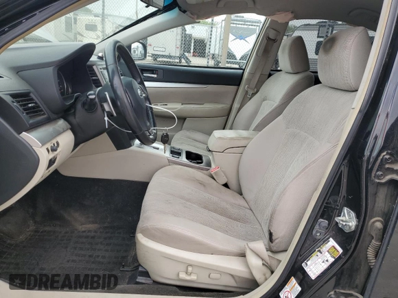 2013 Subaru Legacy Premium z VIN 4S3BMBC68D3036063, wystawiony jako Copart lot #54409165 z przebiegiem 155 492 mil mil oraz Szkoda całkowita • Salvage title. Historia ofert i sprzedaży dostępna na DreamBid. Obrazek 7.