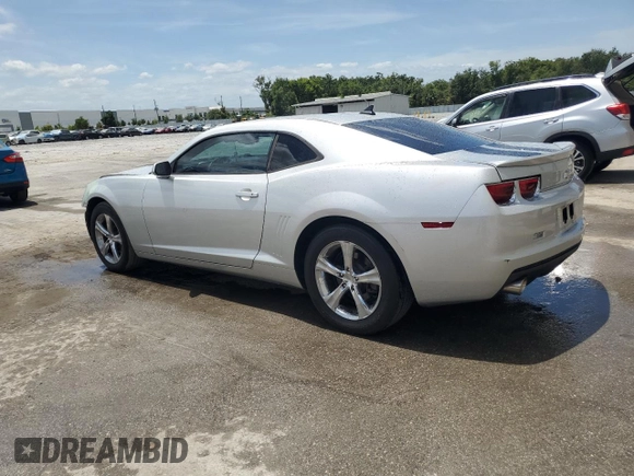 2012 Chevrolet Camaro 2LS z VIN 2G1FA1E35C9142332, wystawiony jako Copart lot #55449195 z przebiegiem 142 323 mil mil oraz Szkoda całkowita • Salvage title. Historia ofert i sprzedaży dostępna na DreamBid. Obrazek 2.