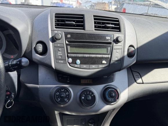 2008 Toyota RAV4 Sport с VIN JTMBD32V585124738, выставлен на аукционе Copart как лот 51602015 с пробегом 226 042 миль миль и Списание • Salvage title. История ставок и продаж доступна на DreamBid. Изображение 8.