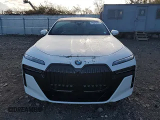 2024 BMW 7 Series 760i xDrive with VIN WBA33EJ06RCP19505, listed as a Copart auction lot 79425294 with 14,579 mi miles and Salvage title. Bid and sale history available at DreamBid. Image 5.