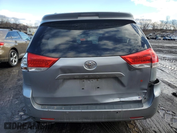 2012 Toyota Sienna XLE with VIN 5TDDK3DC9CS047675, listed as a Copart auction lot 43579335 with 0 mi miles and Clean Title. Bid and sale history available at carsss.com. Image 6.