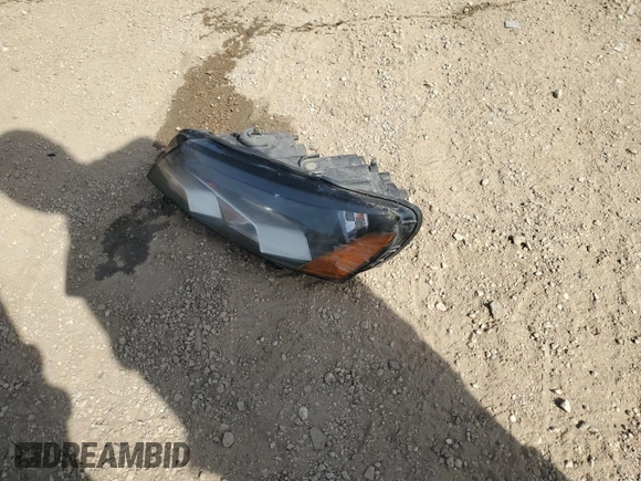 2014 Volkswagen Passat S с VIN 1VWAP7A37EC006897, выставлен на аукционе Copart как лот 53035155 с пробегом 176 129 миль миль и Списание • Salvage title. История ставок и продаж доступна на DreamBid. Изображение 12.