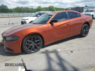 2020 Dodge Charger SXT z VIN 2C3CDXBGXLH195677, wystawiony jako Copart lot #54227195 z przebiegiem 34 336 mil mil oraz Szkody całkowita. Historia ofert i sprzedaży dostępna na DreamBid. Obrazek 1.