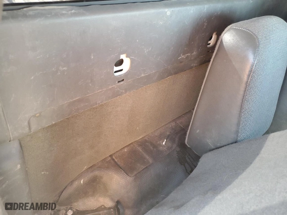 2007 Chevrolet Silverado 2500 with VIN 1GBHC24U57E165823, listed as a Copart auction lot 44627995 with 311,160 mi miles and Salvage Title. Bid and sale history available at carsss.com. Image 10.