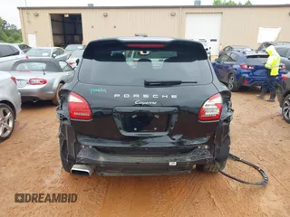 2014 Porsche Cayenne с VIN WP1AA2A28ELA93500, выставлен на аукционе IAAI как лот 42269929 с пробегом 143 528 миль миль и . История ставок и продаж доступна на DreamBid. Изображение 17.
