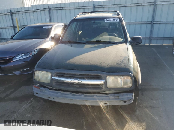 2004 Chevrolet Tracker ZR2 with VIN 2CNBJ734246907452, listed as a Copart auction lot 73102754 with 286,234 mi miles and Clean title. Bid and sale history available at DreamBid. Image 5.