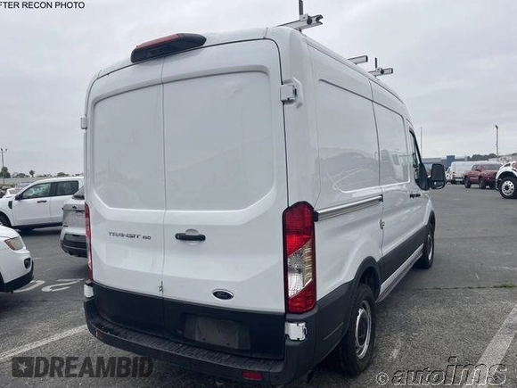 2021 Ford Transit Cargo z VIN 1FTYE1C84MKA94597, wystawiony jako IAAI lot #42704426 z przebiegiem 74 850 mil mil oraz . Historia ofert i sprzedaży dostępna na DreamBid. Obrazek 7.