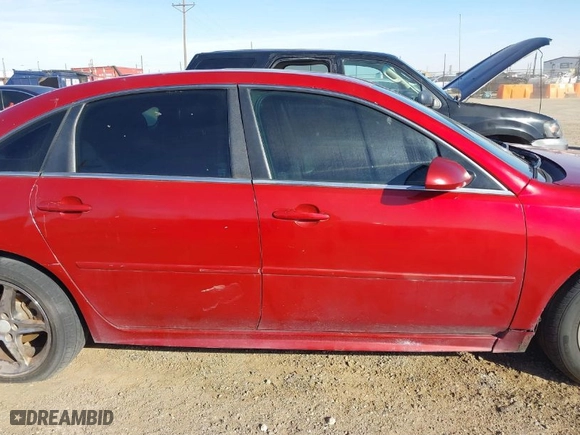 2015 Chevrolet Impala Limited LT with VIN 2G1WB5E31F1110405, listed as a IAAI auction lot 41524647 with NaN miles. Bid and sale history available at carsss.com. Image 13.