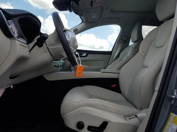2024 Volvo XC60 Plus Dark Theme with VIN YV4L12RL8R1830216, listed as a Copart auction lot 51135325 with 9,138 mi miles and Non Repairable. Bid and sale history available at carsss.com. Image 7.