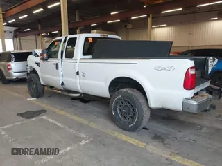 2010 Ford F-250 XL z VIN 1FTSX2BR4AEA28576, wystawiony jako IAAI lot #41615867 z przebiegiem Nie podano mil oraz . Historia ofert i sprzedaży dostępna na DreamBid. Obrazek 3.