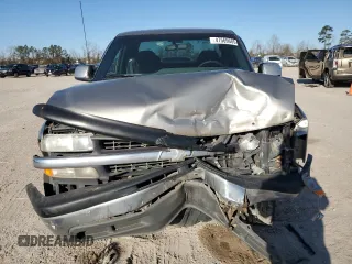 2000 Chevrolet Silverado 2500 LS z VIN 1GCFC29U7YE331000, wystawiony jako Copart lot #47569685 z przebiegiem 350 282 mil mil oraz Szkoda całkowita • Salvage title. Historia ofert i sprzedaży dostępna na DreamBid. Obrazek 5.