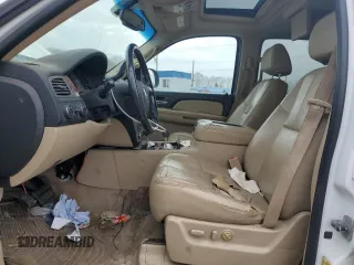 2007 Chevrolet Suburban LTZ with VIN 3GNFK16397G310902, listed as a Copart auction lot 52375025 with 209,421 mi miles and Salvage Title. Bid and sale history available at carsss.com. Image 7.