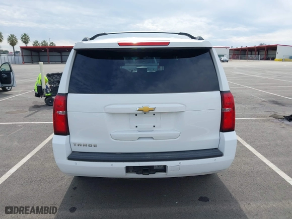2016 Chevrolet Tahoe LS with VIN 1GNSCAKC1GR139869, listed as a IAAI auction lot 41642073 with 128,380 mi miles. Bid and sale history available at carsss.com. Image 17.
