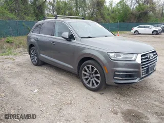 2017 Audi Q7 Premium Plus with VIN WA1LAAF72HD003422, listed as a IAAI auction lot 42086085 with 128,594 mi miles. Bid and sale history available at carsss.com. Image 1.