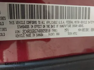 2017 Dodge Grand Caravan SE z VIN 2C4RDGBG7HR865810, wystawiony jako IAAI lot #42414604 z przebiegiem 116 642 mil mil oraz . Historia ofert i sprzedaży dostępna na DreamBid. Obrazek 9.