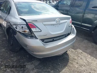 2010 Mazda 6 i Sport with VIN 1YVHZ8BH6A5M46582, listed as a IAAI auction lot 41783747 with 211,764 mi miles. Bid and sale history available at carsss.com. Image 17.