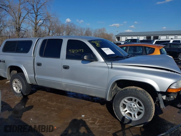 2004 Dodge Dakota Sport with VIN 1D7HG38K44S591424, listed as a IAAI auction lot 41645873 with 135,396 mi miles. Bid and sale history available at carsss.com. Image 13.