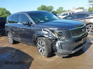 2020 Kia Telluride S z VIN 5XYP64HC8LG064515, wystawiony jako IAAI lot #42541620 z przebiegiem 107 186 mil mil oraz . Historia ofert i sprzedaży dostępna na DreamBid. Obrazek 1.