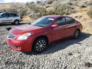 2008 Nissan Altima 2.5 S with VIN 1N4AL21E78C190252, listed as a Copart auction lot 51867155 with 136,940 mi miles and Salvage Title. Bid and sale history available at carsss.com. Image 1.