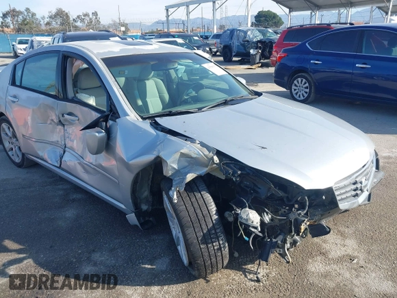 2008 Nissan Maxima 3.5 SL with VIN 1N4BA41E58C825247, listed as a IAAI auction lot 41599137 with 186,755 mi miles. Bid and sale history available at carsss.com. Image 6.