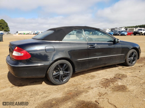 2007 Mercedes-Benz CLK-Class 3.5L with VIN WDBTK56F97F205760, listed as a Copart auction lot 46755565 with 129,202 mi miles and Clean Title. Bid and sale history available at carsss.com. Image 3.