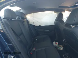 2019 Acura TLX with VIN 19UUB1F3XKA002422, listed as a IAAI auction lot 41310131 with 1 mi miles. Bid and sale history available at carsss.com. Image 8.