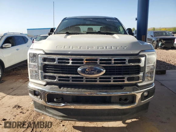 2023 Ford F-250 XL with VIN 1FT7W2BN7PED35643, listed as a Copart auction lot 51082815 with 58,614 mi miles and Salvage Title. Bid and sale history available at DreamBid. Image 5.