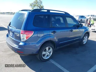 2011 Subaru Forester X z VIN JF2SHABC7BH774069, wystawiony jako IAAI lot #41742754 z przebiegiem 154 516 mil mil oraz . Historia ofert i sprzedaży dostępna na DreamBid. Obrazek 4.