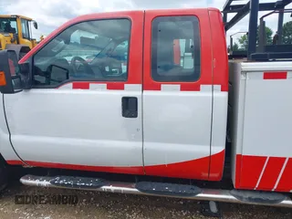 2016 Ford F-250 XL с VIN 1FD7X2B64GEC87410, выставлен на аукционе IAAI как лот 42014965 с пробегом Не указан миль и . История ставок и продаж доступна на DreamBid. Изображение 15.