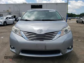 2015 Toyota Sienna XLE with VIN 5TDYK3DC0FS592251, listed as a Copart auction lot 60126165 with 118,925 mi miles and Salvage title. Bid and sale history available at DreamBid. Image 5.