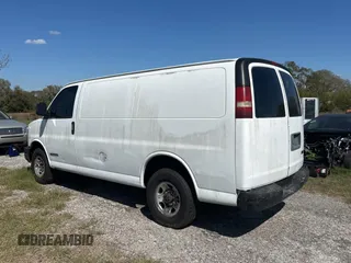 2003 GMC Savana Cargo Van with VIN 1GTHG35U431113170, listed as a Copart auction lot 47268365 with 293,807 mi miles and Clean Title. Bid and sale history available at carsss.com. Image 3.