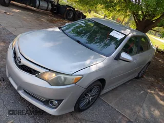 2012 Toyota Camry L with VIN 4T1BF1FK3CU087665, listed as a IAAI auction lot 41996675 with 220,465 mi miles. Bid and sale history available at carsss.com. Image 2.