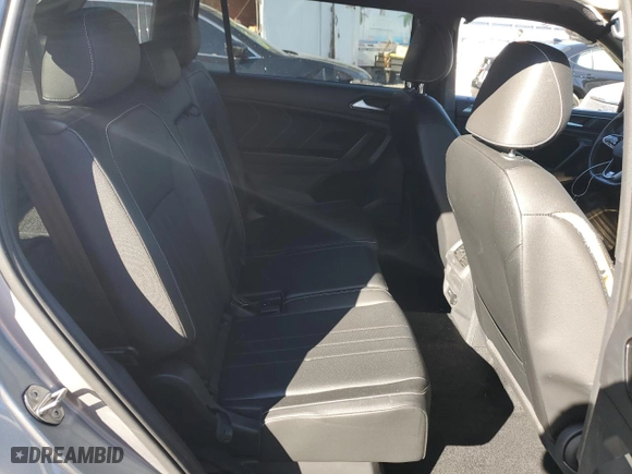 2022 Volkswagen Tiguan SE R-Line Black with VIN 3VVCB7AX3NM092416, listed as a Copart auction lot 87620455 with 47,199 mi miles and Non Repairable. Bid and sale history available at carsss.com. Image 11.