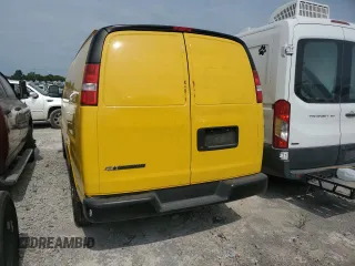 2021 Chevrolet Express Cargo z VIN 1GCWGAFP2M1175043, wystawiony jako Copart lot #59509695 z przebiegiem 225 388 mil mil oraz Czysty tytuł • Clean title. Historia ofert i sprzedaży dostępna na DreamBid. Obrazek 6.